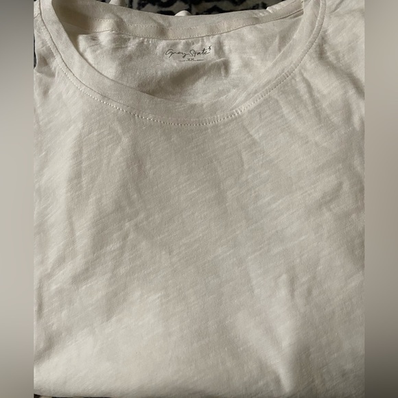 New Grey State White/Cream Joy Top 2X
Women Wide Flutter Sleeves Stitch Detail - Picture 1 of 5